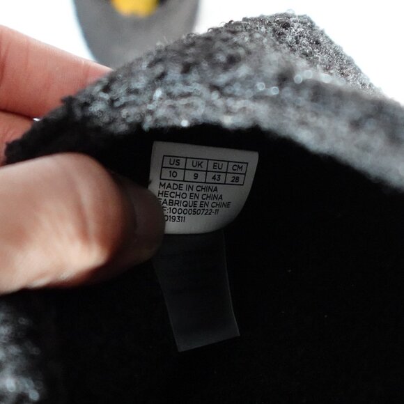 Toms X Peanuts Snoopy Joe Cool Slippers Mens 10 Fleece Slip On Black - Picture 4 of 6